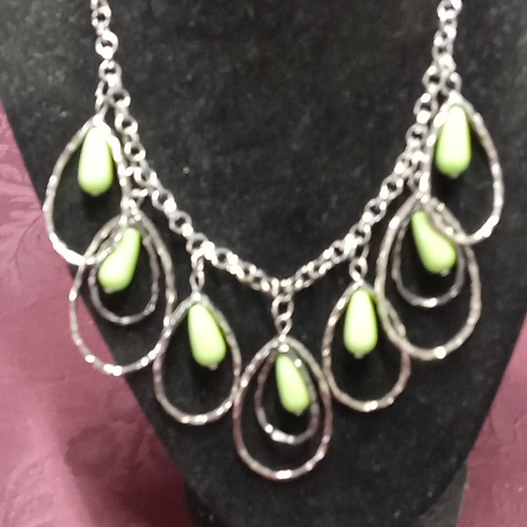 Necklace set with Earrings - Picture 3 of 3